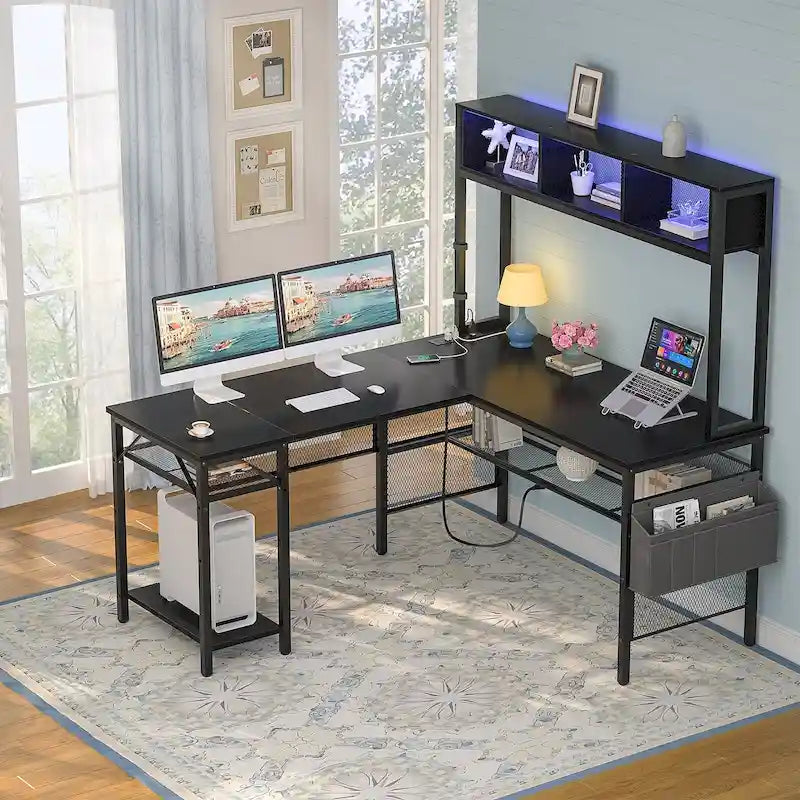 Bureau d'angle en L réversible avec étagères de rangement, bande LED et prises électriques, table de jeu