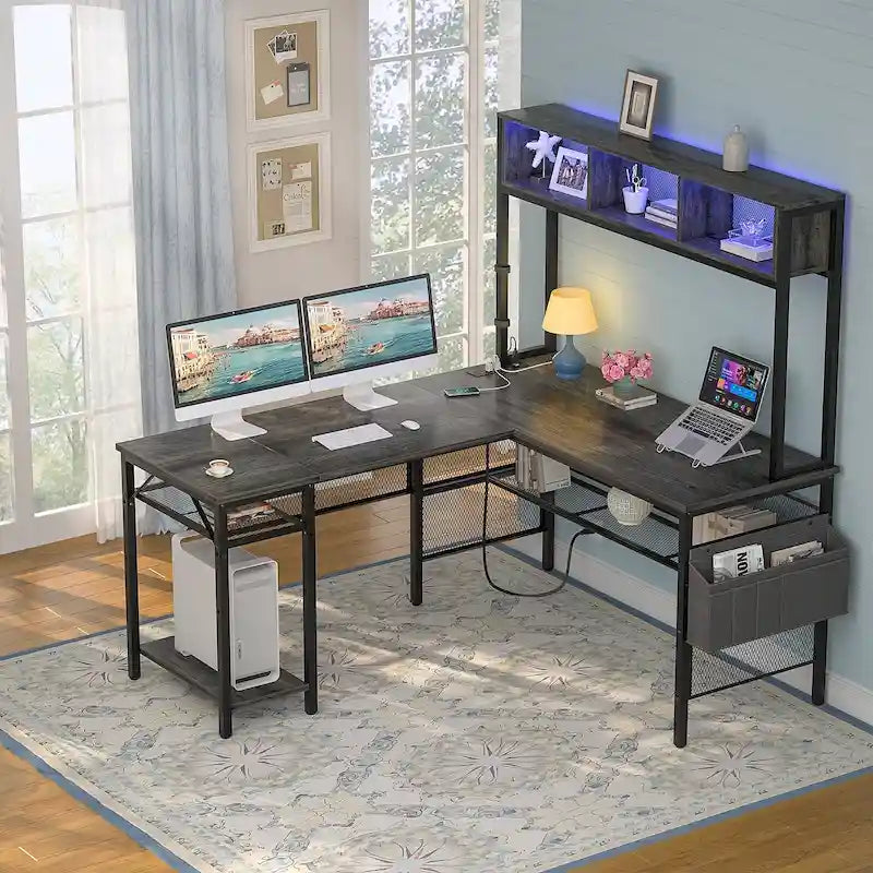 Bureau d'angle en L réversible avec étagères de rangement, bande LED et prises électriques, table de jeu
