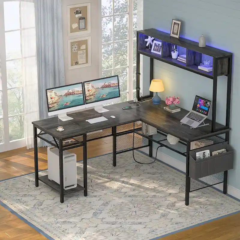 Bureau d'angle en L réversible avec étagères de rangement, bande LED et prises électriques, table de jeu