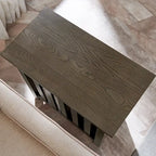 Table d'appoint impeccable de style transitionnel à 1 tiroir