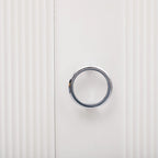 Armoire simple avec trois portes, réglable